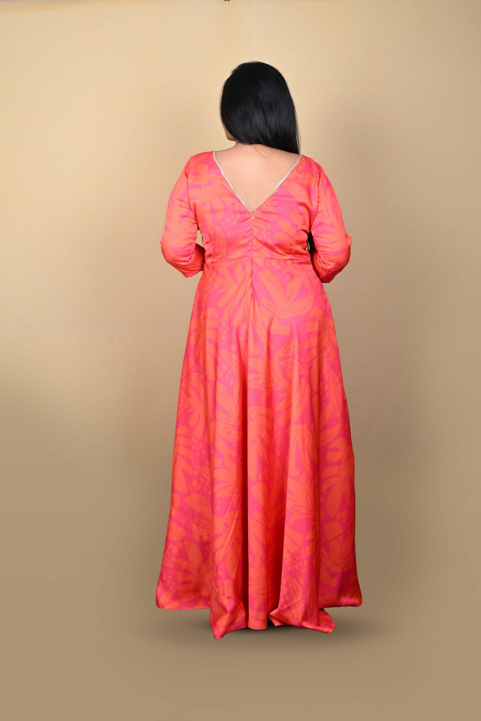 Satin blend festive dress with V-neck and piping details