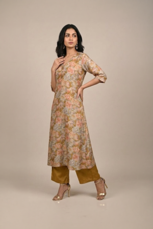 Indo-Fusion Ethnic Look