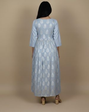 "Light blue printed cotton maxi dress for women with leaf motifs and 3/4 sleeves"
