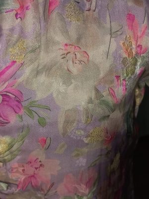 Grey pink kurta set for women – cotton floral printed co-ord with V-neck kurta and pink pants by Ivory by Radhika.