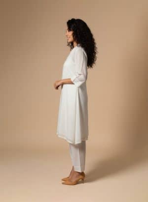 white textured cotton kurta set front view on model – Ivory by Radhika