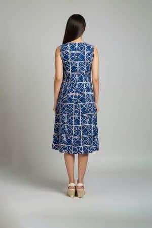 Blue cotton sleeveless dress with geometric print