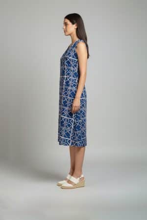 Blue cotton sleeveless dress with geometric print
