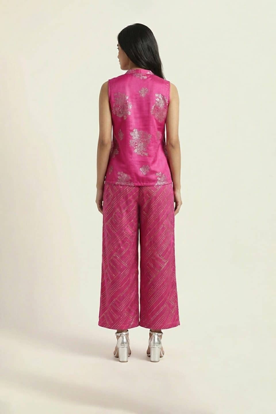 Pink sleeveless kurta set with printed palazzo pants